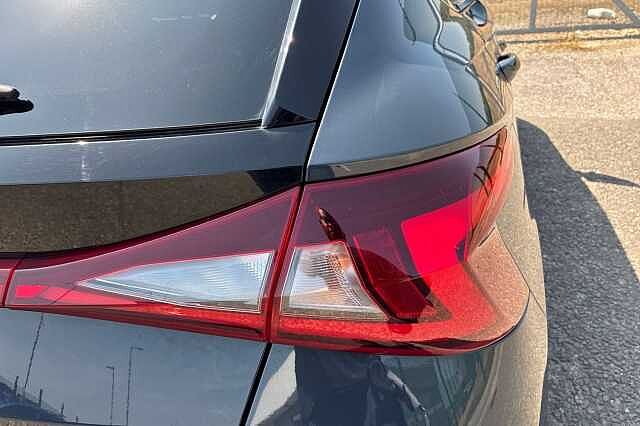 Hyundai I20 1.0 T Gdi Mhev Premium Hatchback 5dr Petrol Hybrid Dct Euro 6 (s/s) (100 Ps)