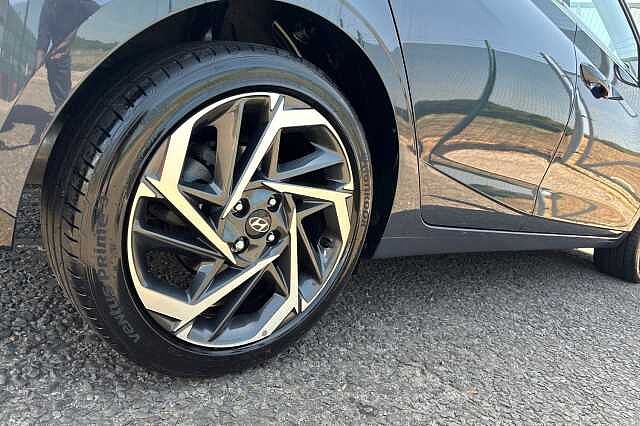 Hyundai I20 1.0 T Gdi Mhev Premium Hatchback 5dr Petrol Hybrid Dct Euro 6 (s/s) (100 Ps)