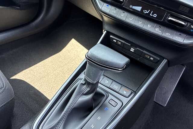 Hyundai I20 1.0 T Gdi Mhev Premium Hatchback 5dr Petrol Hybrid Dct Euro 6 (s/s) (100 Ps)