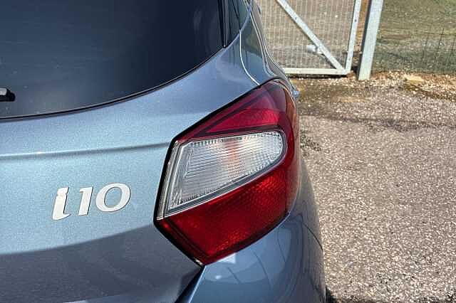 Hyundai I10 1.0 Premium Hatchback 5dr Petrol Auto Euro 6 (s/s) (63 Ps)