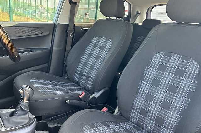 Hyundai I10 1.0 Premium Hatchback 5dr Petrol Auto Euro 6 (s/s) (63 Ps)