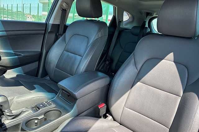 Hyundai TUCSON 1.6 T Gdi Premium Se Suv 5dr Petrol Dct Euro 6 (s/s) (177 Ps) Stellar Blue