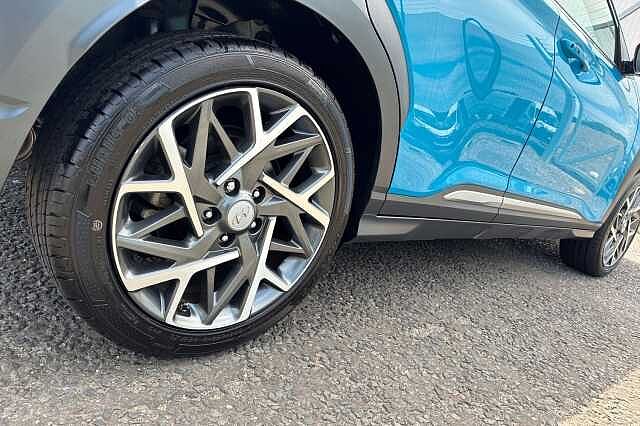 Hyundai KONA 1.6 H Gdi Premium Suv 5dr Petrol Hybrid Dct Euro 6 (s/s) (141 Ps) Dive Blue