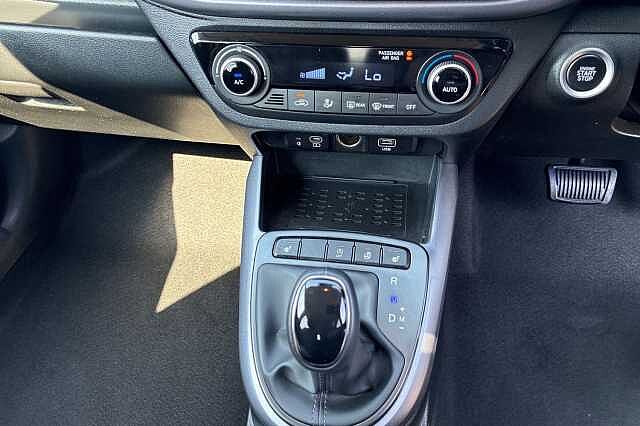 Hyundai I10 1.0 Premium Hatchback 5dr Petrol Auto Euro 6 (s/s) (63 Ps)