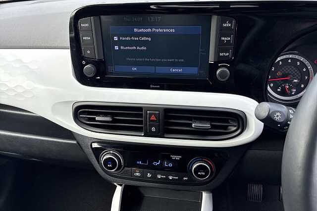 Hyundai I10 1.2 Premium Hatchback 5dr Petrol Manual Euro 6 (s/s) (84 Ps) Mangrove Green