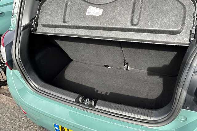 Hyundai I10 1.2 Premium Hatchback 5dr Petrol Manual Euro 6 (s/s) (84 Ps) Mangrove Green
