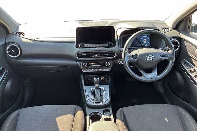 Hyundai KONA 1.6 H Gdi Premium Suv 5dr Petrol Hybrid Dct Euro 6 (s/s) (141 Ps) White