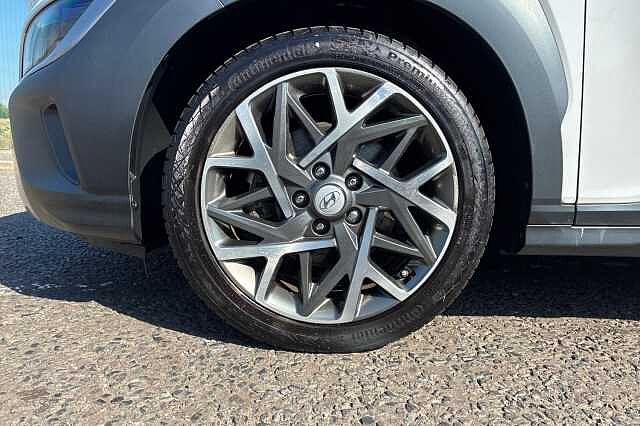 Hyundai KONA 1.6 H Gdi Premium Suv 5dr Petrol Hybrid Dct Euro 6 (s/s) (141 Ps) White