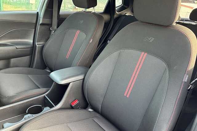 Hyundai KONA 1.6 H Gdi N Line Suv 5dr Petrol Hybrid Dct Euro 6 (s/s) (129 Ps) Meta Blue
