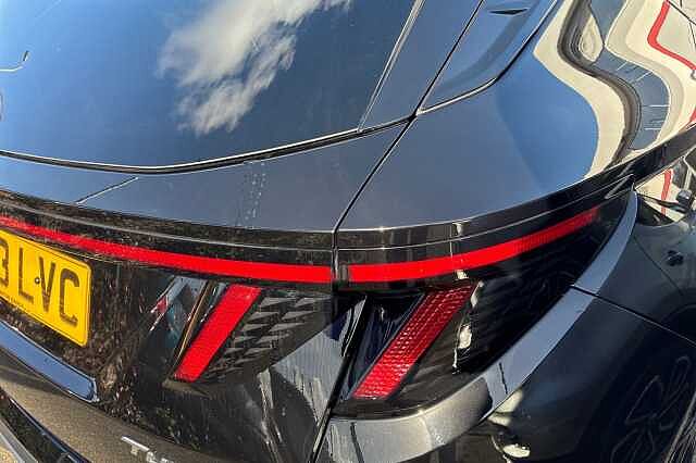 Hyundai TUCSON 1.6 T Gdi Mhev N Line S Suv 5dr Petrol Hybrid Dct Euro 6 (s/s) (150 Ps) Phantom Black