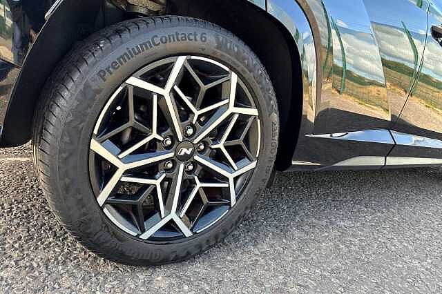 Hyundai TUCSON 1.6 T Gdi Mhev N Line S Suv 5dr Petrol Hybrid Dct Euro 6 (s/s) (150 Ps) Phantom Black