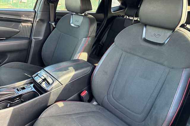 Hyundai TUCSON 1.6 T Gdi Mhev N Line S Suv 5dr Petrol Hybrid Dct Euro 6 (s/s) (150 Ps) Phantom Black