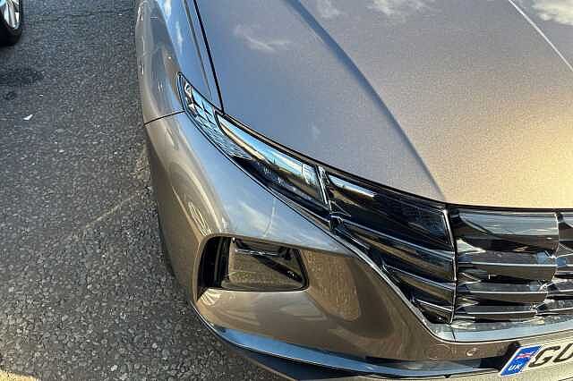 Hyundai TUCSON 1.6 H T Gdi Premium Suv 5dr Petrol Hybrid Auto Euro 6 (s/s) (230 Ps) Silky Bronze