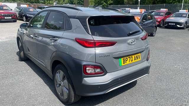 Hyundai KONA 64kWh Premium SUV 5dr Electric Auto (7kW Charger) (204 ps)