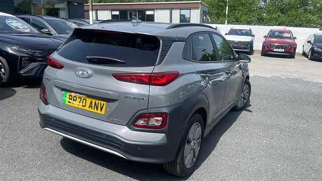 Hyundai KONA 64kWh Premium SUV 5dr Electric Auto (7kW Charger) (204 ps)