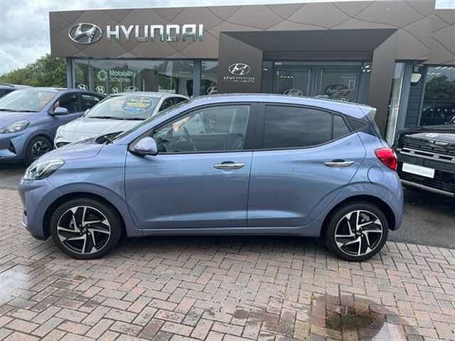 Hyundai I10 1.2 Premium Hatchback 5dr Petrol Manual Euro 6 (s/s) (79 ps) Blue