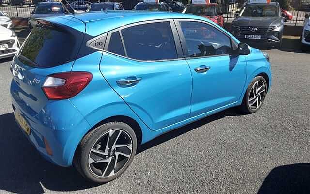 Hyundai I10 1.2 Premium Hatchback 5dr Petrol Auto Euro 6 (s/s) (84 ps) Blue