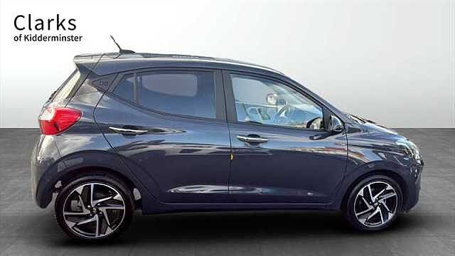 Hyundai i10 1.2 Premium Hatchback 5dr Petrol Auto Euro 6 (s/s) (84 ps)