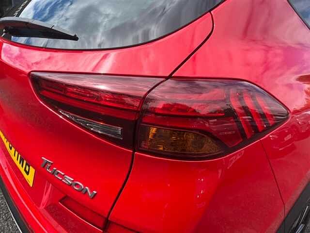 Hyundai TUCSON 1.6 CRDi MHEV N Line SUV 5dr Diesel Hybrid DCT Euro 6 (s/s) (136 ps) Red