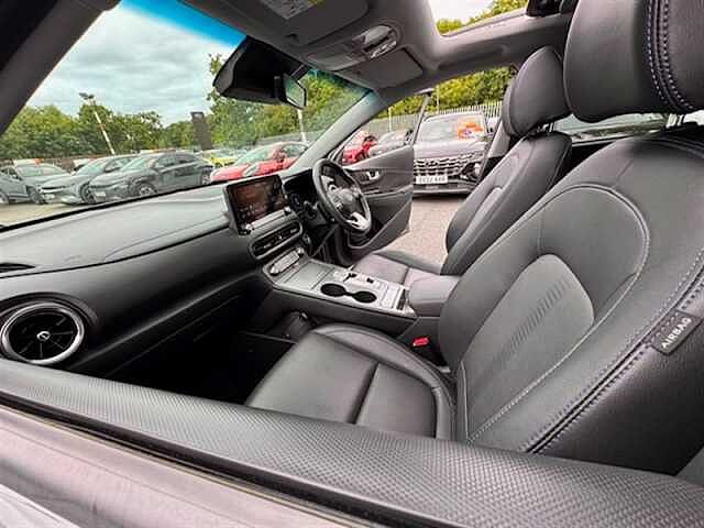 Hyundai KONA 64kWh Ultimate SUV 5dr Electric Auto (10.5kW Charger) (204 ps)