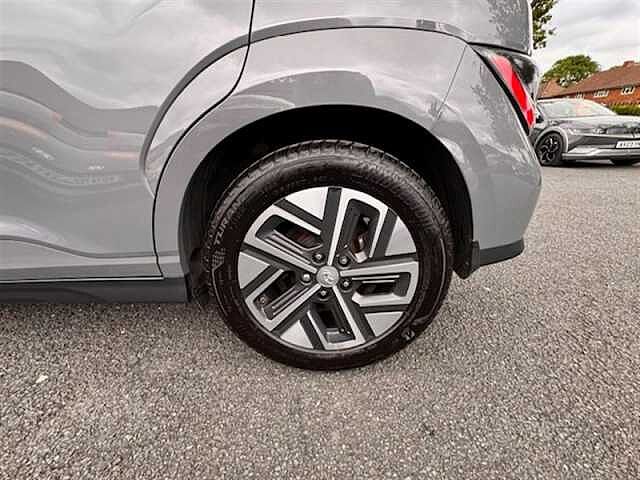 Hyundai KONA 64kWh Ultimate SUV 5dr Electric Auto (10.5kW Charger) (204 ps)