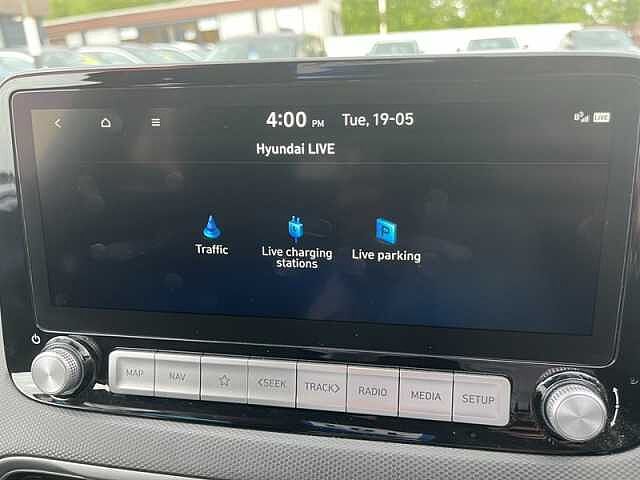 Hyundai KONA 39kWh Premium SUV 5dr Electric Auto (10.5kW Charger) (136 ps) Grey