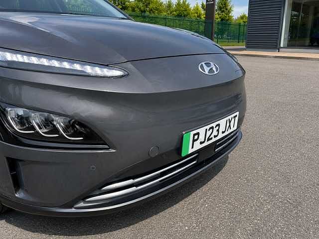 Hyundai KONA 39kWh Premium SUV 5dr Electric Auto (10.5kW Charger) (136 ps) Grey