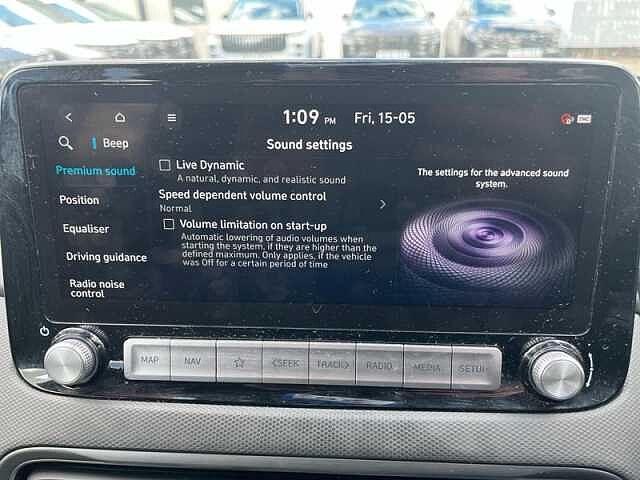 Hyundai KONA 39kWh Premium SUV 5dr Electric Auto (10.5kW Charger) (136 ps) Grey