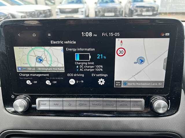 Hyundai KONA 39kWh Premium SUV 5dr Electric Auto (10.5kW Charger) (136 ps) Grey