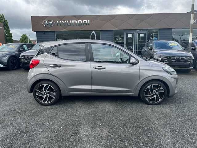 Hyundai I10 1.0 Premium Hatchback 5dr Petrol Manual Euro 6 (s/s) (67 ps) Brown