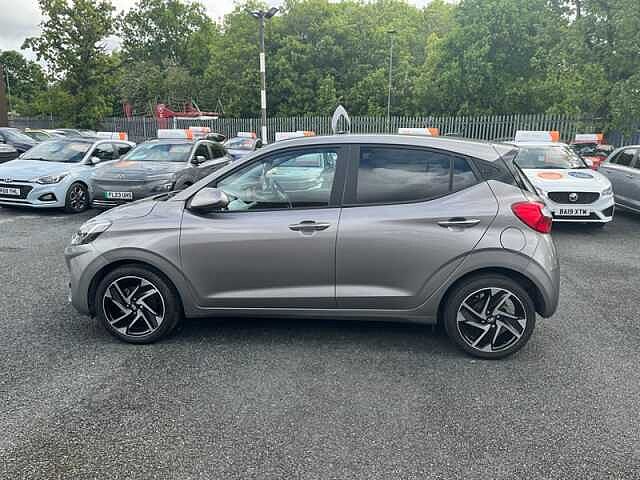Hyundai I10 1.0 Premium Hatchback 5dr Petrol Manual Euro 6 (s/s) (67 ps) Brown