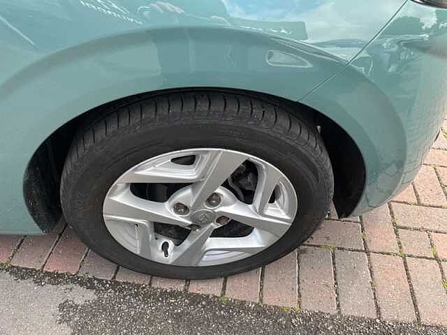 Hyundai I10 1.0 SE Connect Hatchback 5dr Petrol Auto Euro 6 (s/s) (67 ps) Green