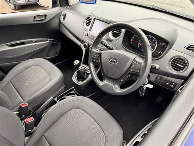 Hyundai i10 1.0 Play Hatchback 5dr Petrol Manual Euro 6 (67 ps)