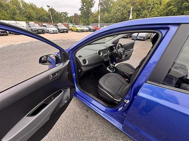Hyundai i10 1.0 Play Hatchback 5dr Petrol Manual Euro 6 (67 ps)