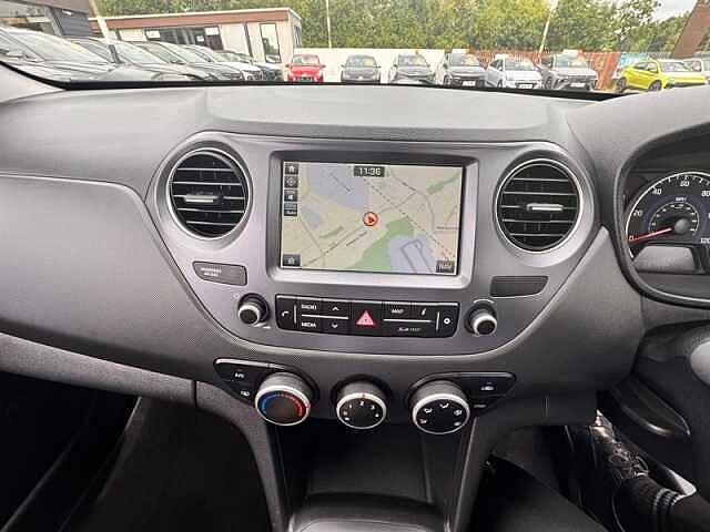Hyundai i10 1.0 Play Hatchback 5dr Petrol Manual Euro 6 (67 ps)
