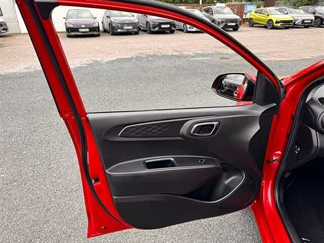 Hyundai i10 1.0 SE Connect Hatchback 5dr Petrol Manual Euro 6 (s/s) (67 ps)