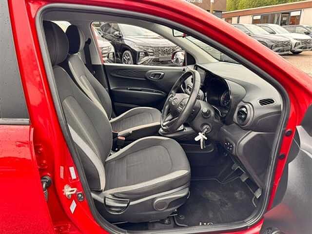 Hyundai i10 1.0 SE Connect Hatchback 5dr Petrol Manual Euro 6 (s/s) (67 ps)