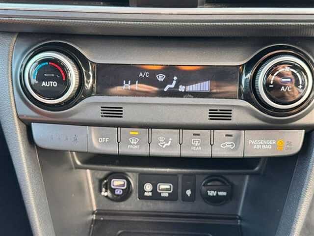 Hyundai KONA 1.0 T-GDi Premium SUV 5dr Petrol Manual Euro 6 (s/s) (120 ps)