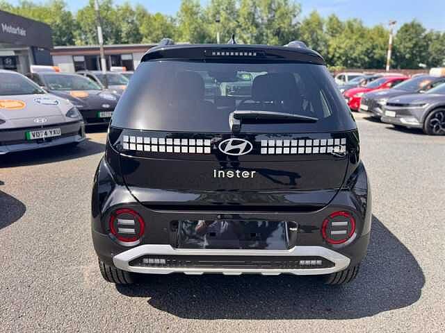 Hyundai INSTER INSTER 2 49 KWH Black