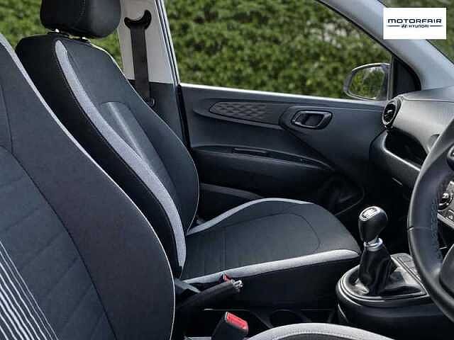 Hyundai I10 1.0 Advance Hatchback 5dr Petrol Manual Euro 6 (s/s) (63 ps) Black