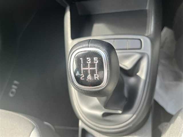 Hyundai i10 1.0 SE Connect Hatchback 5dr Petrol Manual Euro 6 (s/s) (67 ps)