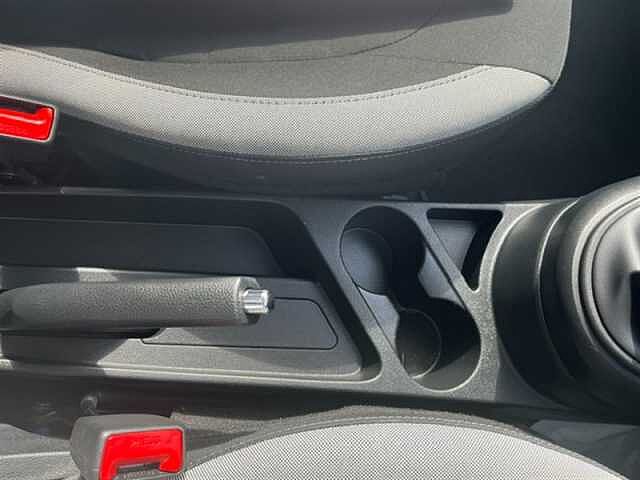 Hyundai i10 1.0 SE Connect Hatchback 5dr Petrol Manual Euro 6 (s/s) (67 ps)