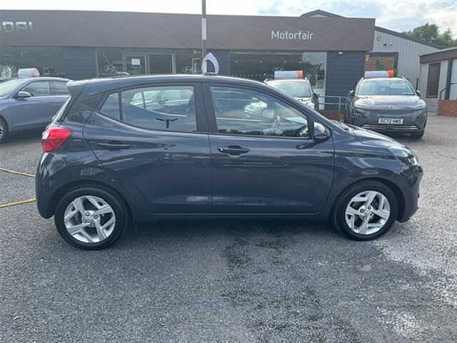 Hyundai i10 1.0 SE Connect Hatchback 5dr Petrol Manual Euro 6 (s/s) (67 ps)
