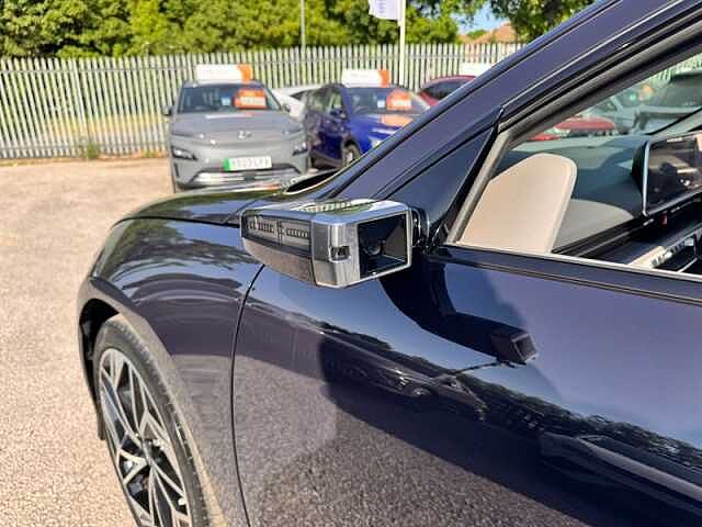 Hyundai IONIQ 6 77.4kWh Ultimate Saloon 4dr Electric Auto (228 ps)