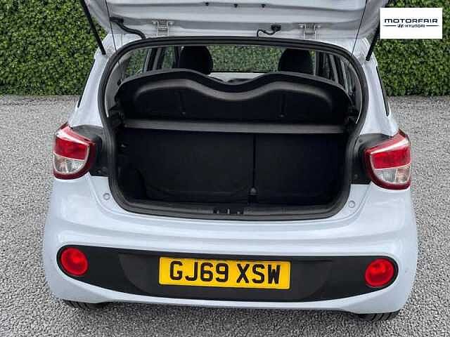 Hyundai i10 1.2 Premium SE Hatchback 5dr Petrol Auto Euro 6 (87 ps)