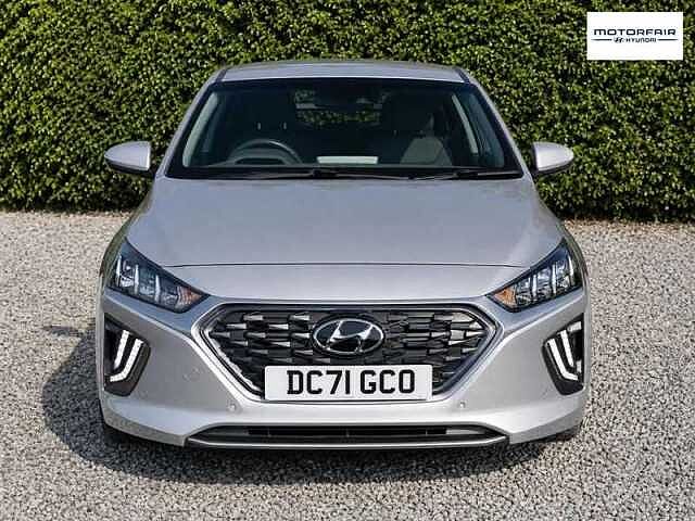 Hyundai IONIQ 1.6 h-GDi 8.9kWh Premium SE Hatchback 5dr Petrol Plug-in Hybrid DCT Euro 6 (s/s)