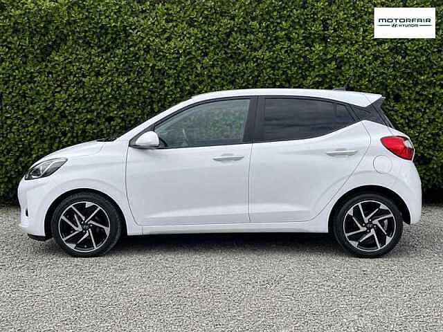 Hyundai I10 1.0 Premium Hatchback 5dr Petrol Manual Euro 6 (s/s) (67 ps) White
