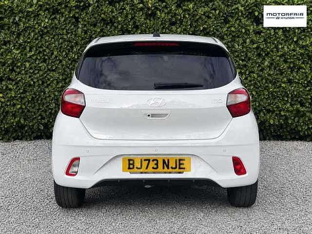 Hyundai I10 1.0 Premium Hatchback 5dr Petrol Manual Euro 6 (s/s) (67 ps) White