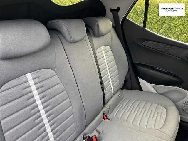 Hyundai I10 1.0 Premium Hatchback 5dr Petrol Manual Euro 6 (s/s) (67 ps) Blue