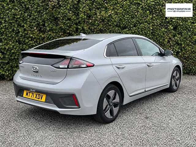 Hyundai IONIQ 1.6 h-GDi Premium SE Hatchback 5dr Petrol Hybrid DCT Euro 6 (s/s) (141 ps) Grey